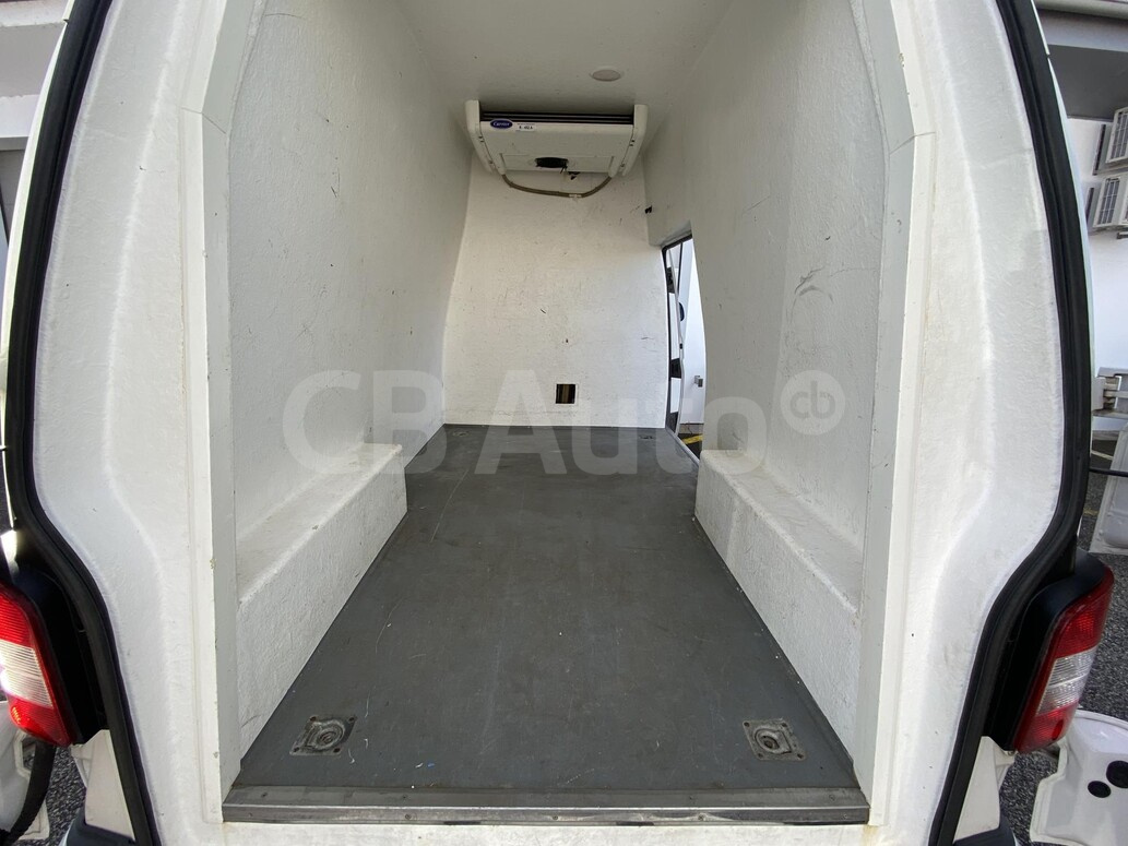 Volkswagen užitkové Transporter - skříňový vůz