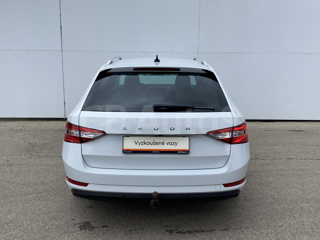 Škoda Superb