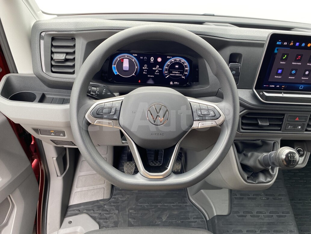 Volkswagen užitkové Crafter - skříňový vůz