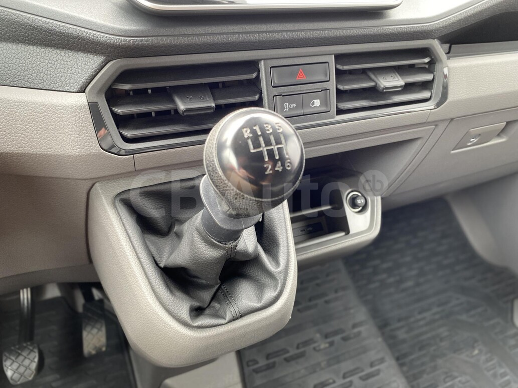 Volkswagen užitkové Crafter - skříňový vůz