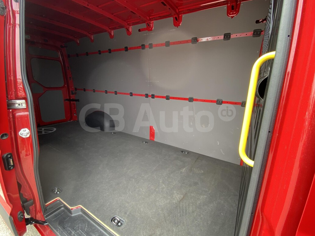Volkswagen užitkové Crafter - skříňový vůz
