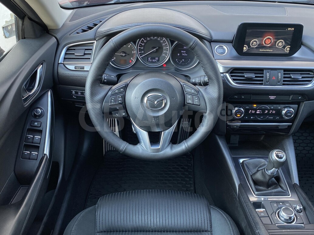 Mazda 6e