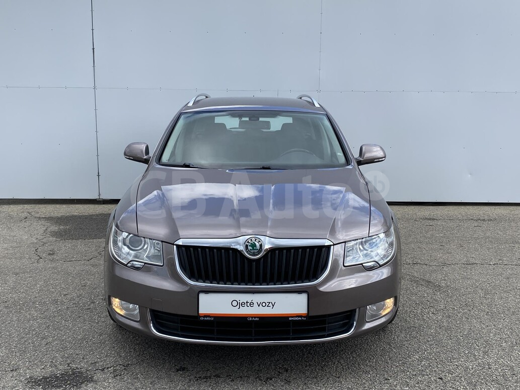 Škoda Superb