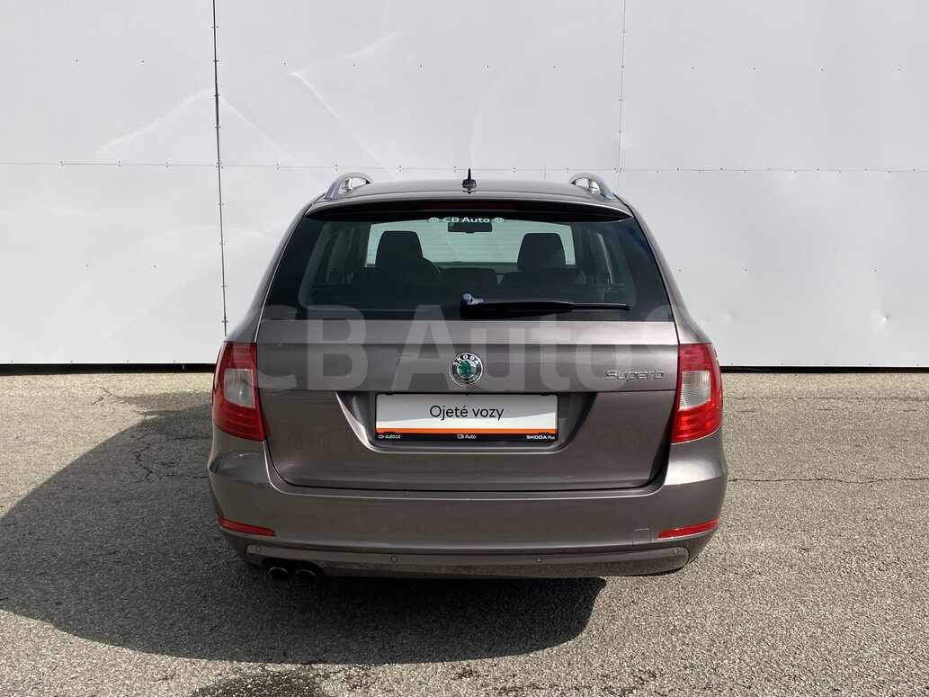 Škoda Superb