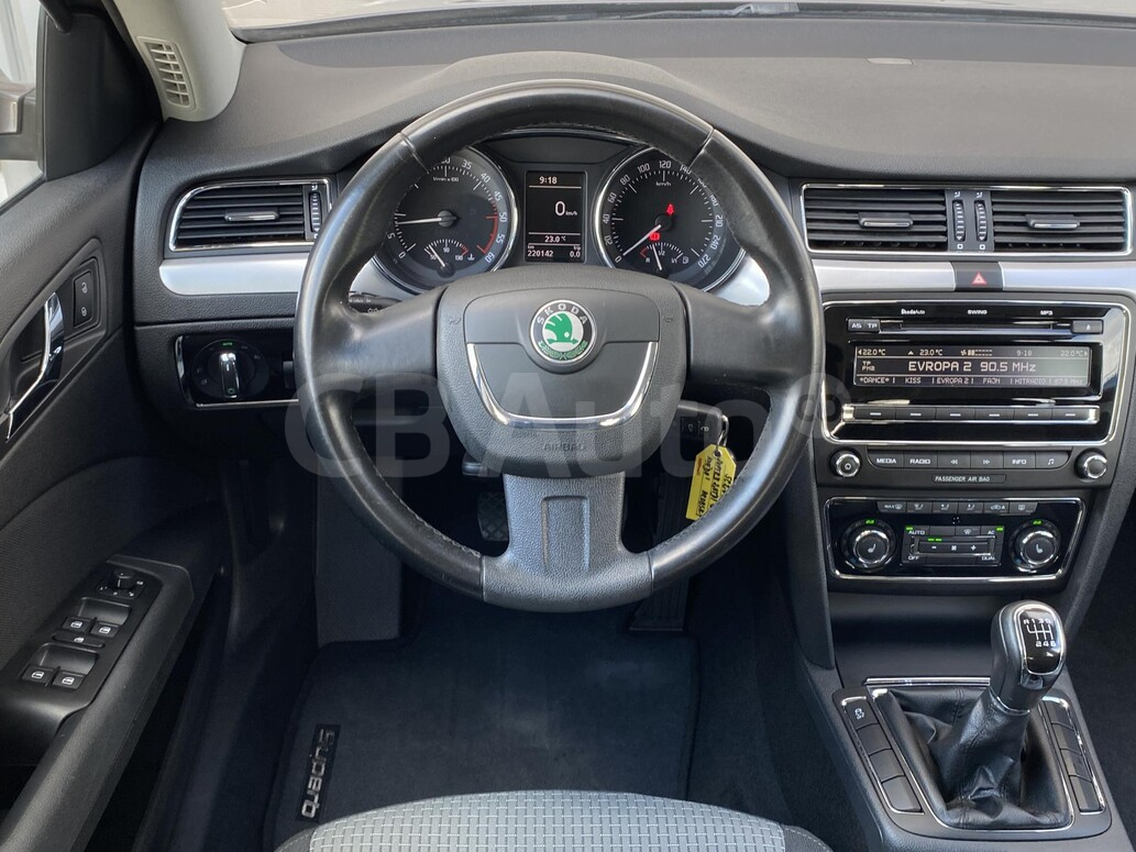 Škoda Superb