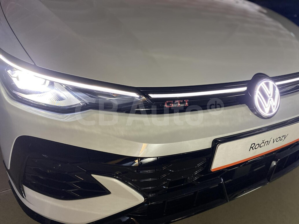 Volkswagen Golf GTI