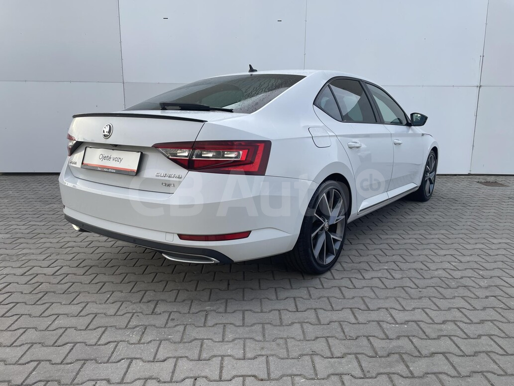 Škoda Superb