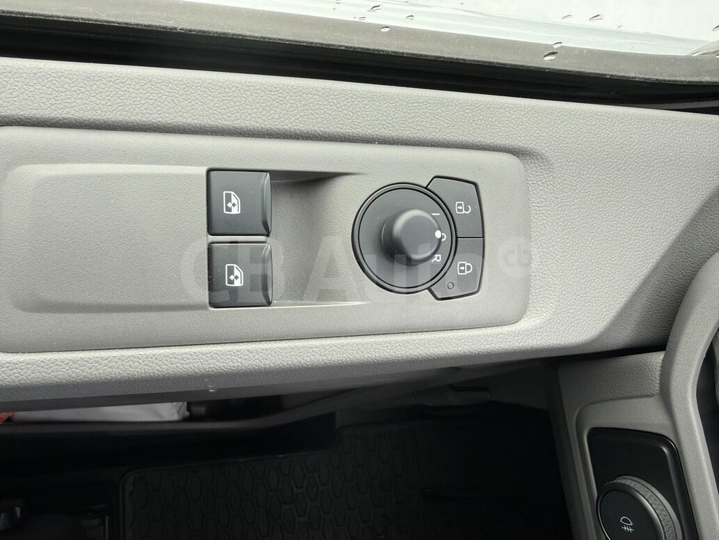 Volkswagen užitkové Transporter - skříňový vůz