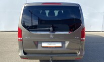 Mercedes-Benz V220