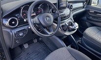 Mercedes-Benz V220
