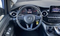 Mercedes-Benz V220