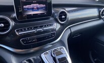 Mercedes-Benz V220