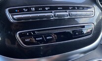 Mercedes-Benz V220