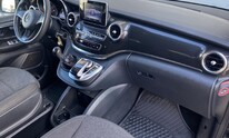 Mercedes-Benz V220