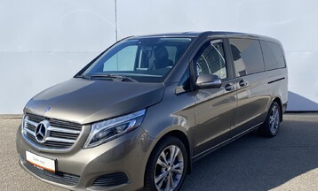 Mercedes-Benz V220
