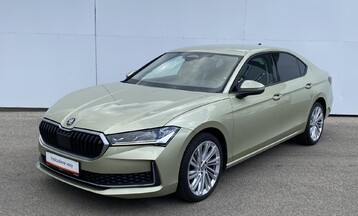 &Scaron;koda Superb